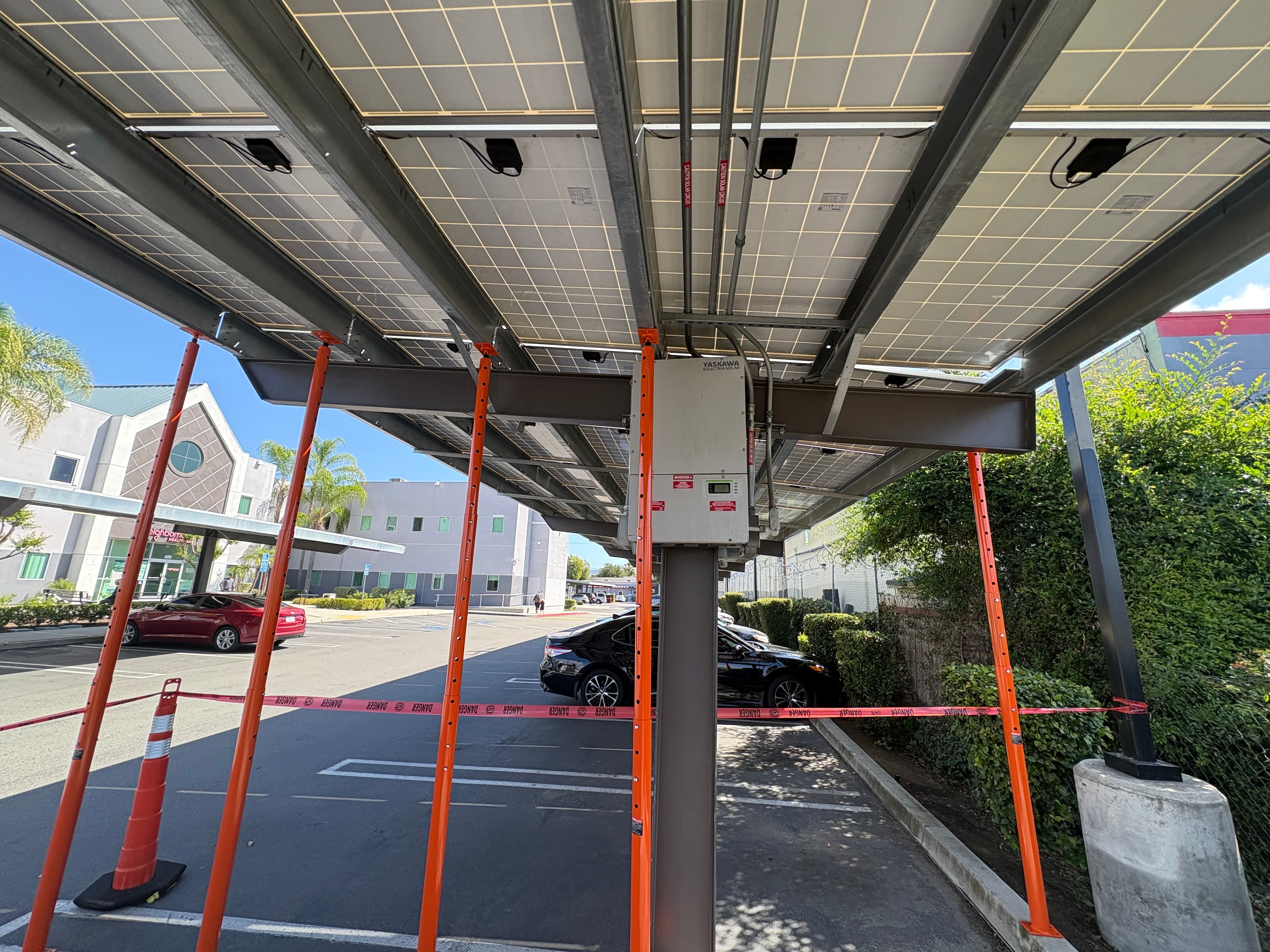 Carport structural bracing at healthcare facility solar site
